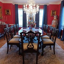 Exquisite English Chippendale Dining Room Set – Flamed Mahogany, Ball & Claw Design