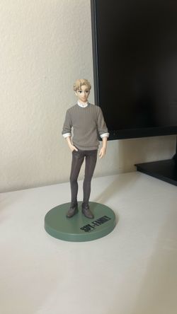 Spy x family figure