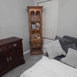 HUTCH with LIGHT antique