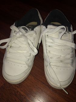 Vans 6.5 men’s/fits 8 women