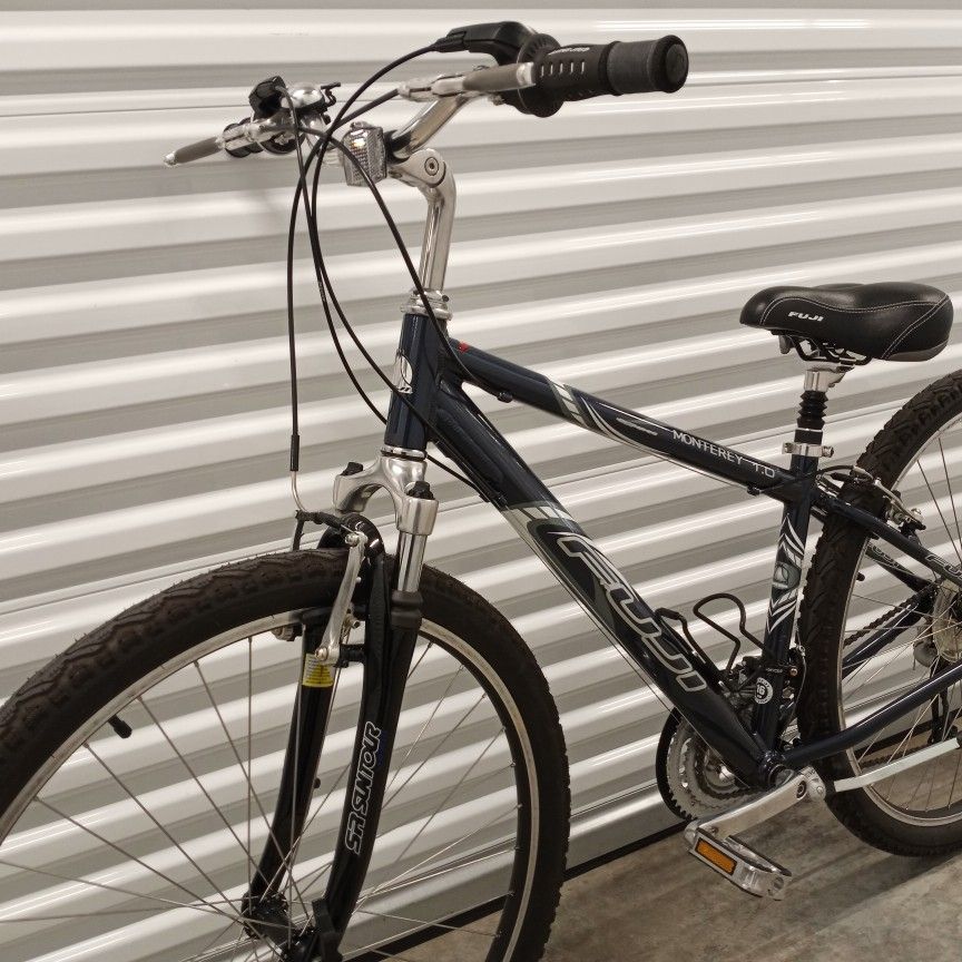 FUJI hybrid comfort bike 16