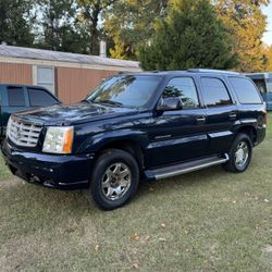 Cadillac Escalade Blue