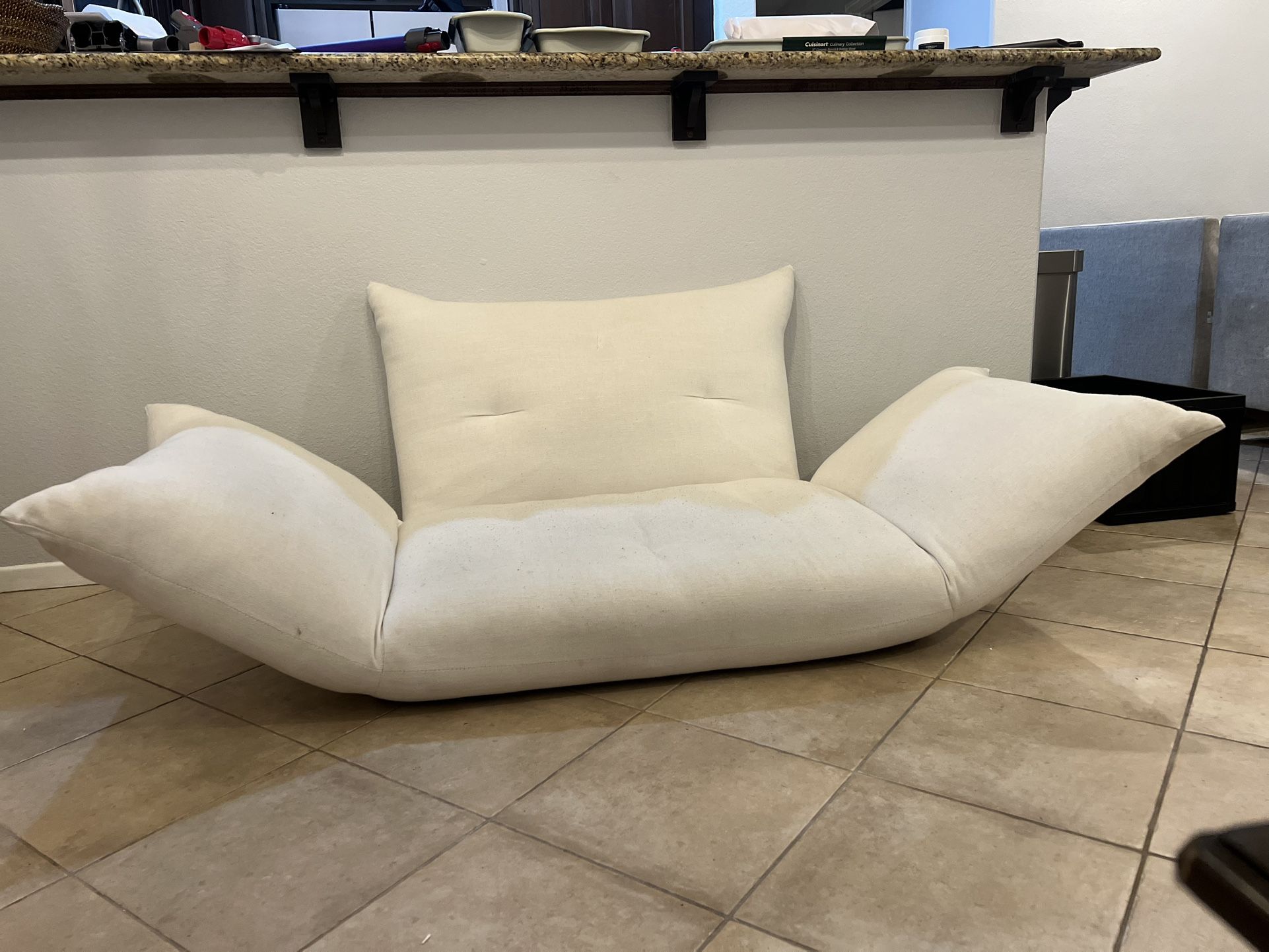 White Floor Futon