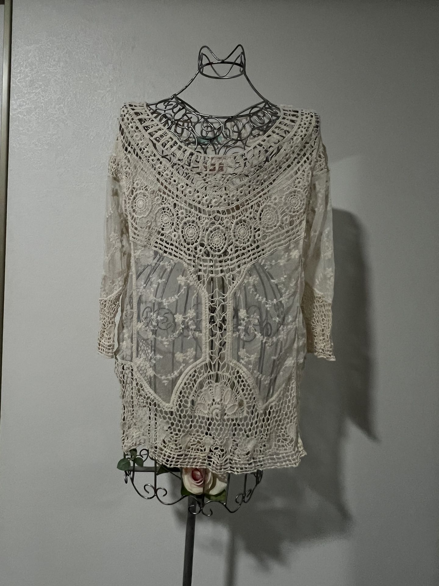 Maurices Ivory Crochet and Lace top. 3/4 Sleeve. Size L