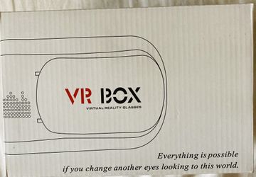 *BRAND NEW  VR BOX 