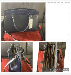 Nine west new blue /2 compartments / zipper   great for work or any ocassion. Located in Ahwatukee