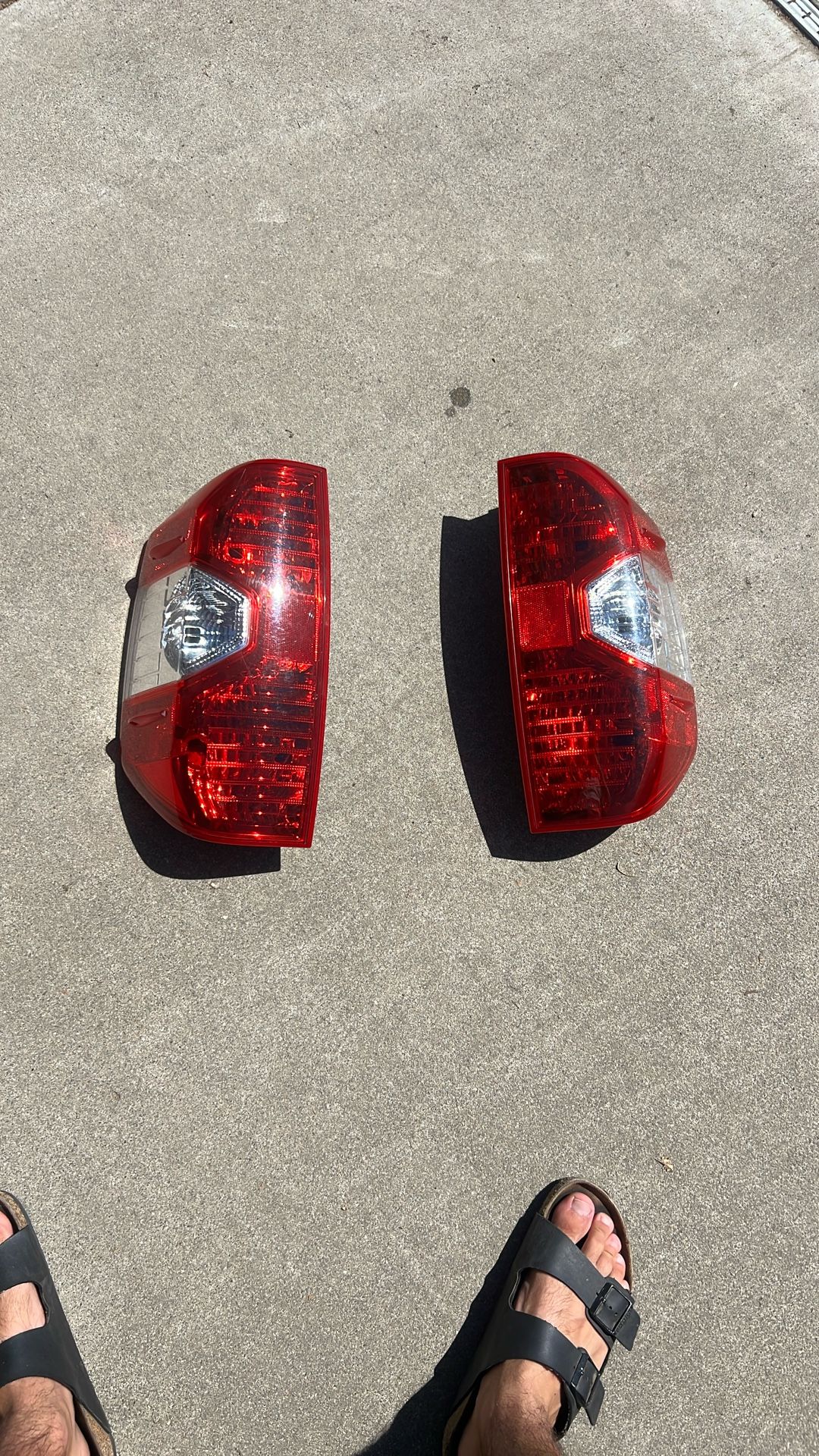 2014-2021 Toyota Tundra Taillight Housings