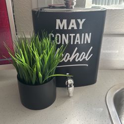 Decoration / Plant Included 