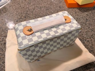 Make up bag