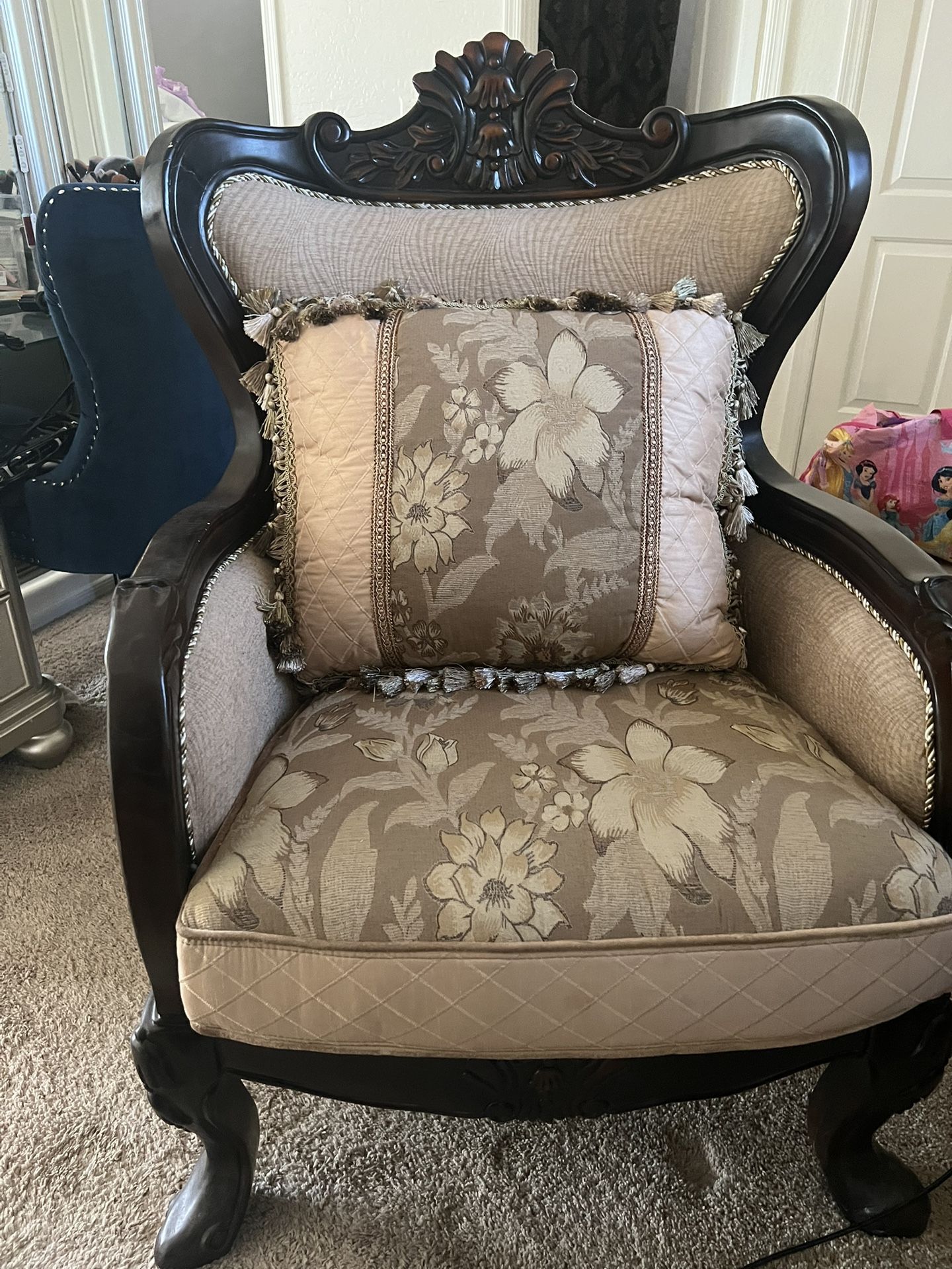 Victorian Style Large Oversized Living Room Chair Used In Office Never Used Sitting Chair