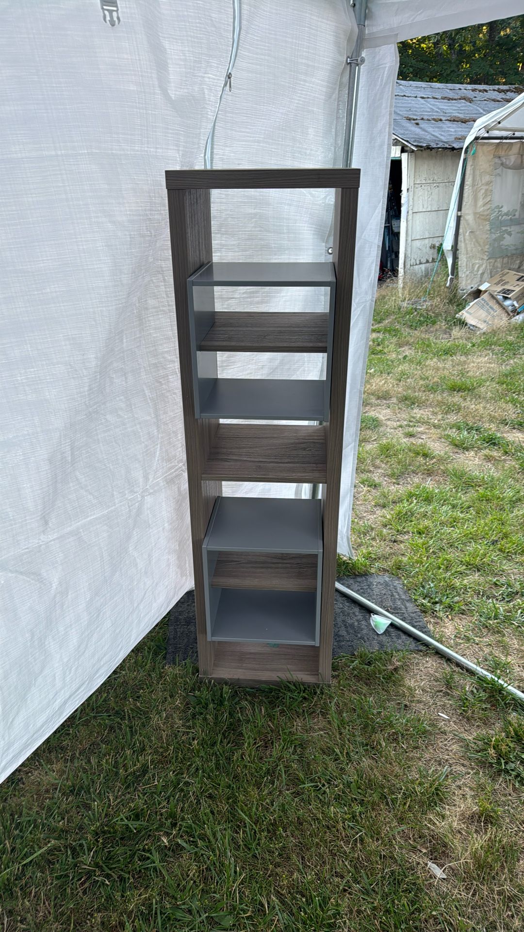 2 Bookshelves 