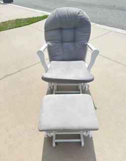 Selling a rocking chair + rocking bench