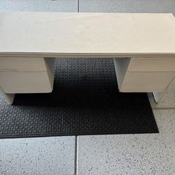 White Desk With 4 Drawers 