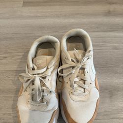 Women Brown And Tan Nike Air Max