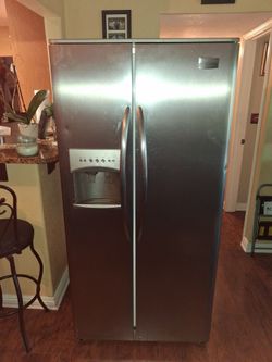 Frigidaire Side-by-Side Stainless Steel Refrigerator