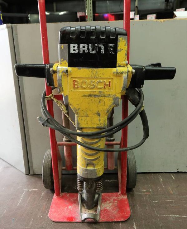 Bosch Brute Jackhammer Electric Jack Hammer 11304 Concrete Breaker
