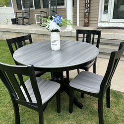 42 Inch Round Table W/ 4 Upgraded Chairs