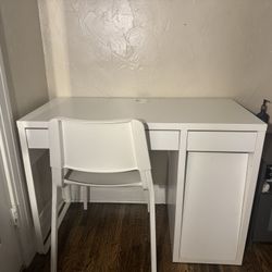 IKEA Micke White Desk And Chair 