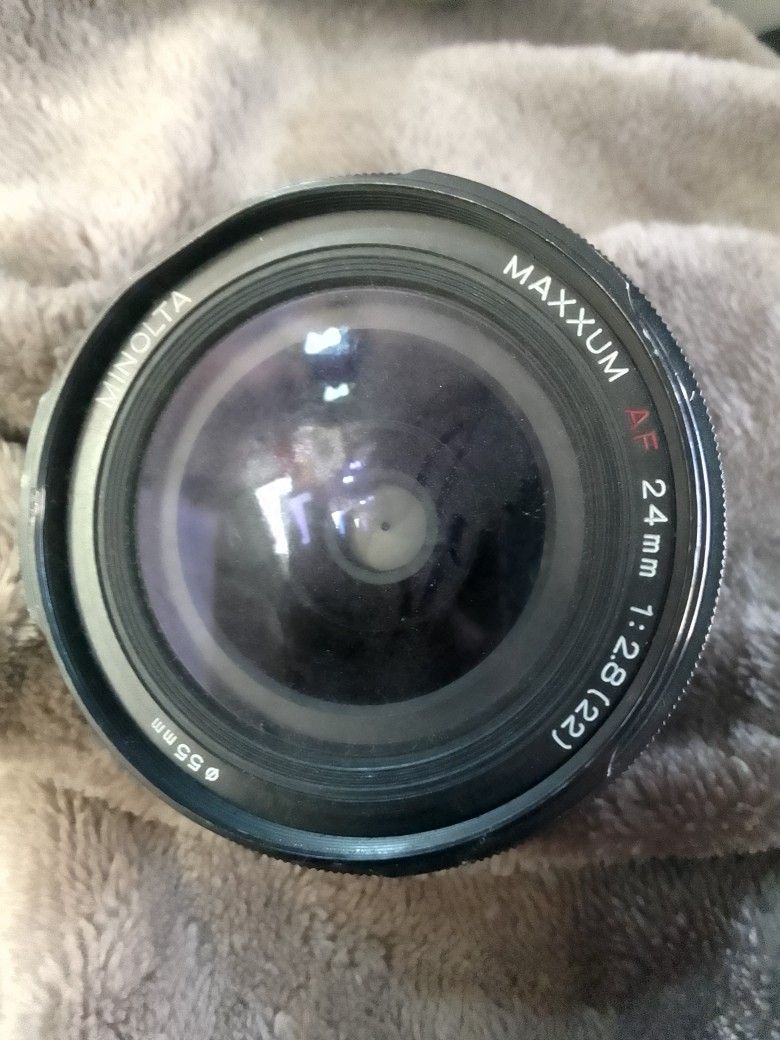 Minolta Maxxum AF 24mm F/2.8 W Caps Working Clean Glass