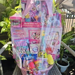 Minnie Mouse Easter Basket 🐣