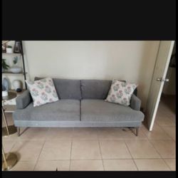 Sofa/couch 