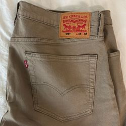Levi 559 Khaki Colored Jeans 36x32