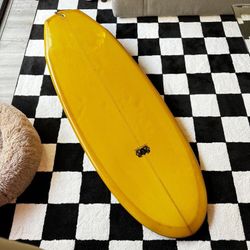 5’4” Mini Simmons Surfboard 
