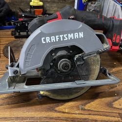 Craftsman 6 1/2” Saw 20V Battery Powered