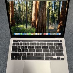 MacBook Pro 13” ( 2020, i5, 16GB, 512) Excellent Working Conditions