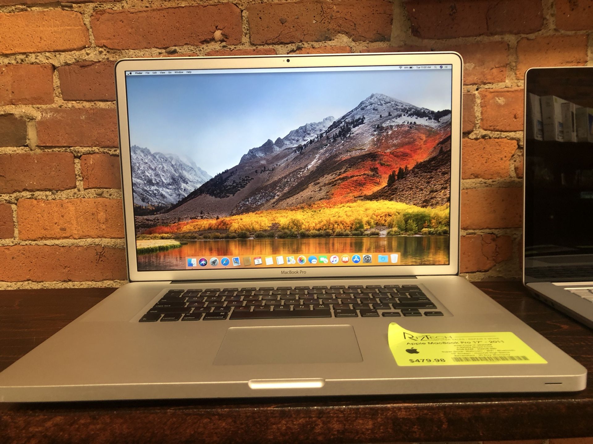 2011 Apple MacBook Pro 17” i7 Quad Core 8GB RAM 256GB SSD