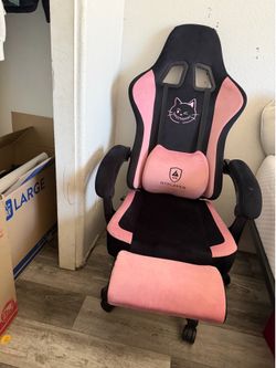 Gaming chair
