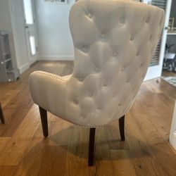 Beige Accent Chair - Like New Condition - With Diamond Tufted Back