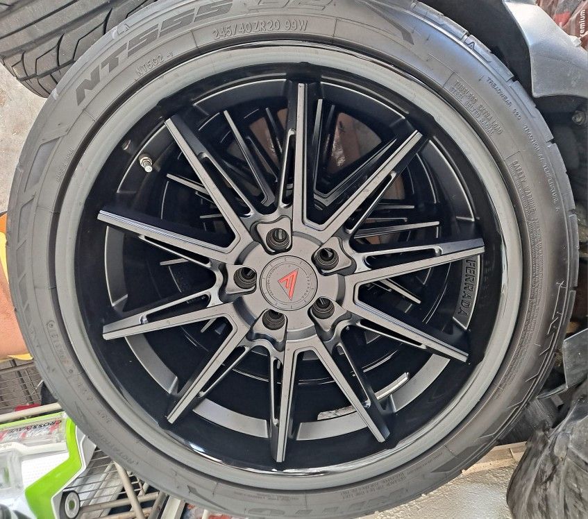 Mercedes benz wheels