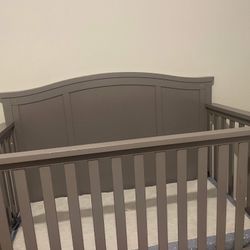 Baby Crib 