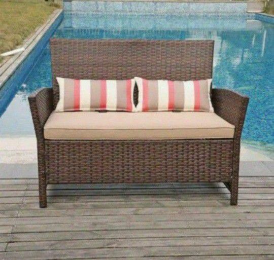 1 Piece Wicker Outdoor Loveseat with Beige Cushions