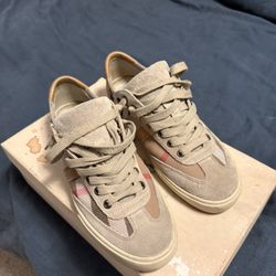 Burberry Sneakers 