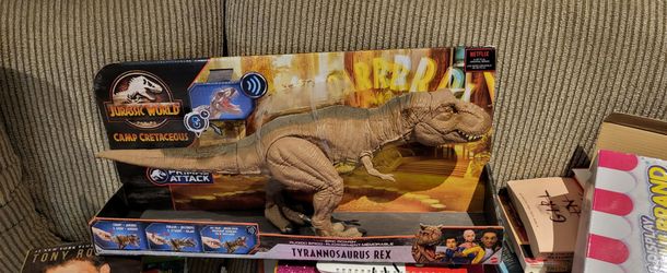 Jurassic world camp crestaceous T-Rex