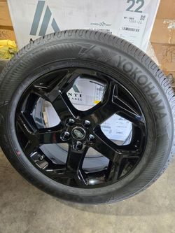 99% New OEM Range Rover Black 20" Wheels Rims Tires