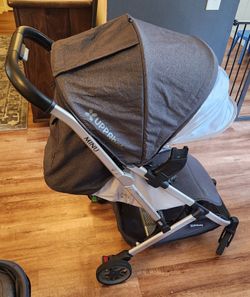Uppababy full set: stroller, bassinet, car seat & base, travel bag