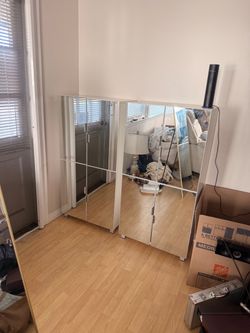 2x Mirrored Shoe Storage - white