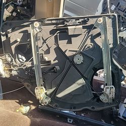 2013-2018 Ram 1500 Rear Right Side Door Window Regulator