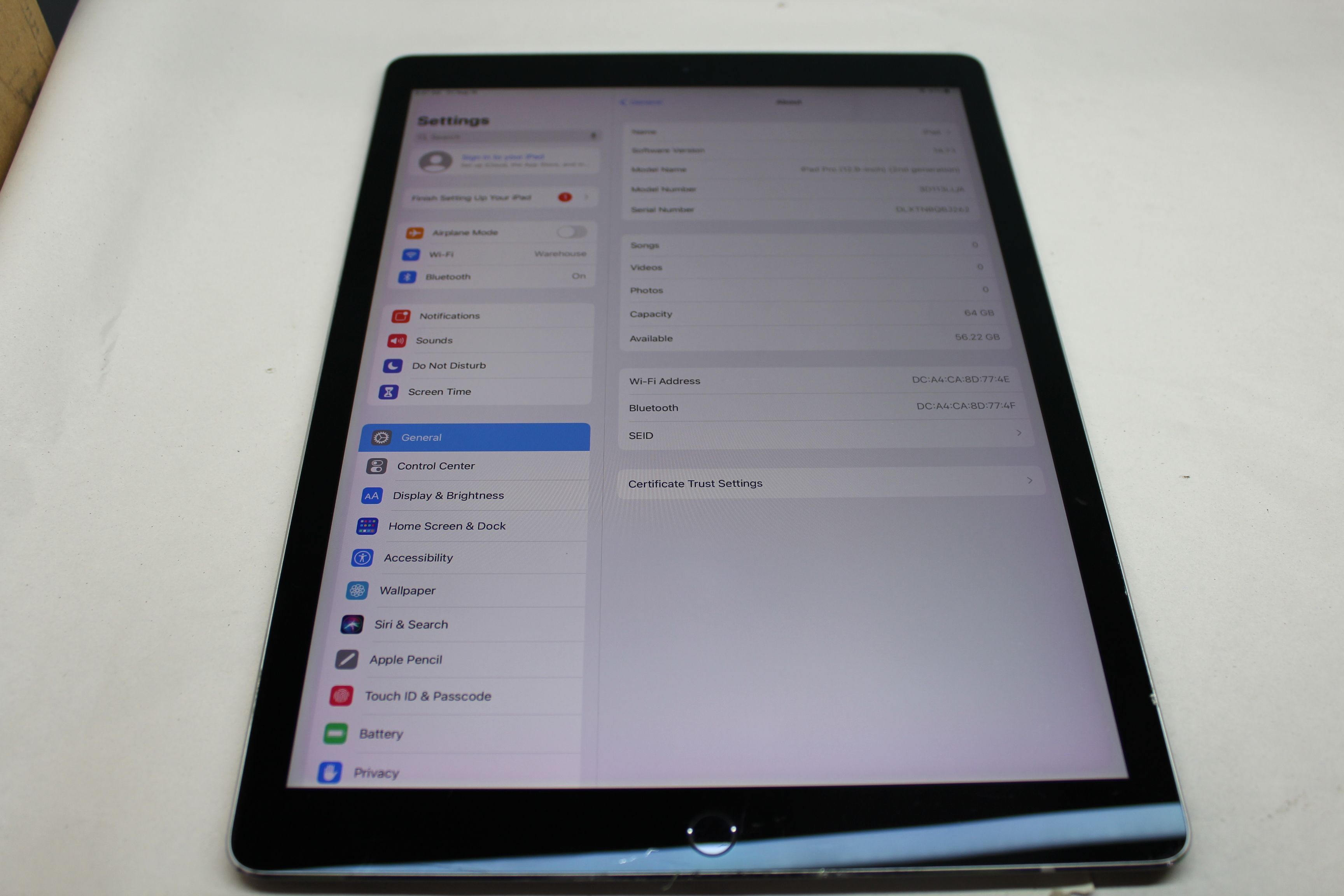 Apple iPad Pro 2nd Gen 64GB (Model: A1670)
