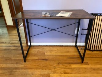 Computer Desk with Headphones Hook. Less than 1 year old.