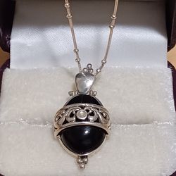 Vintage Sterling Silver Black Onyx Necklace 