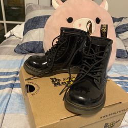 Toddler Girls Boots 🥾Dr. Martens