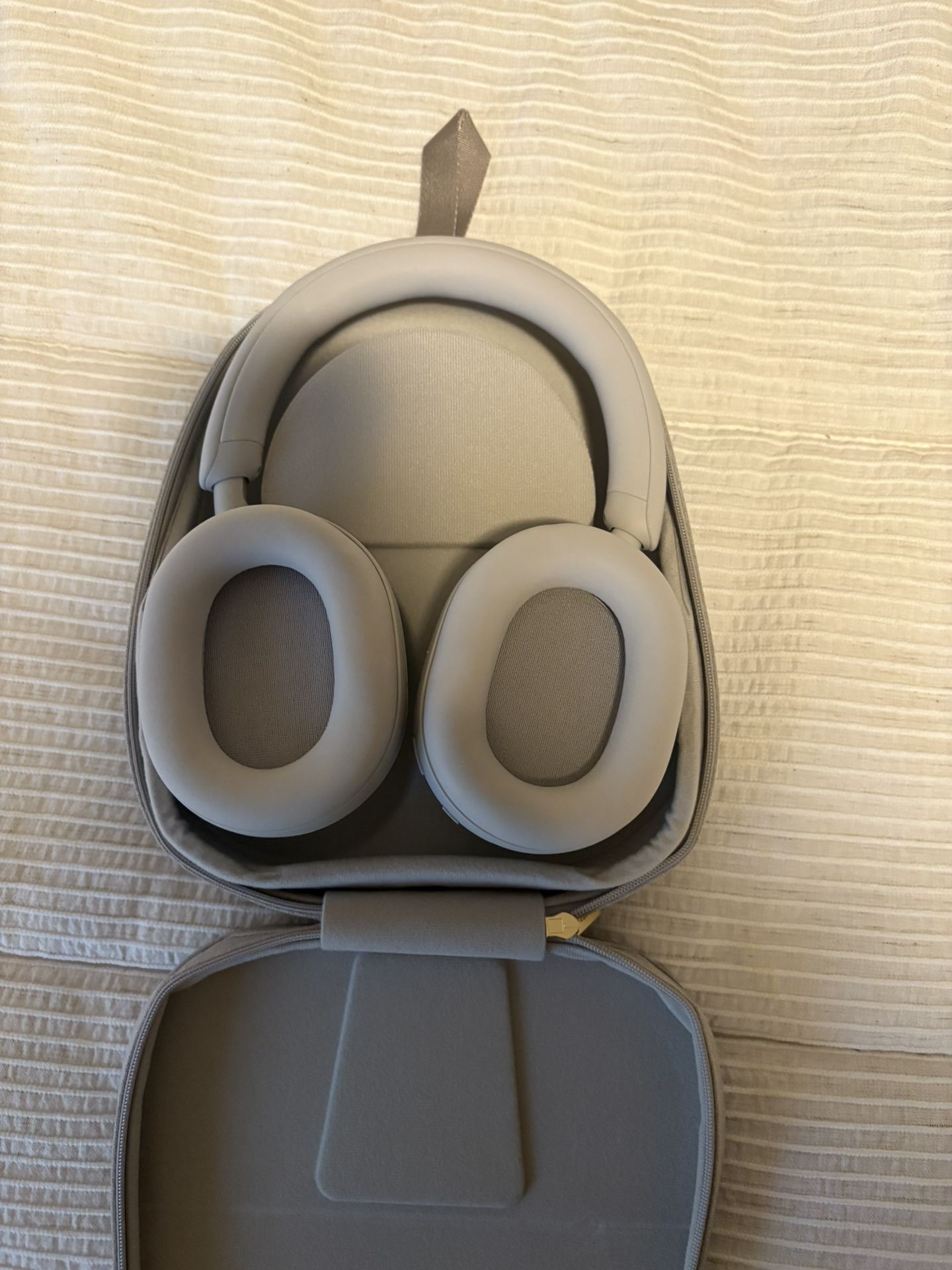 Sony Headphones 1000XM5