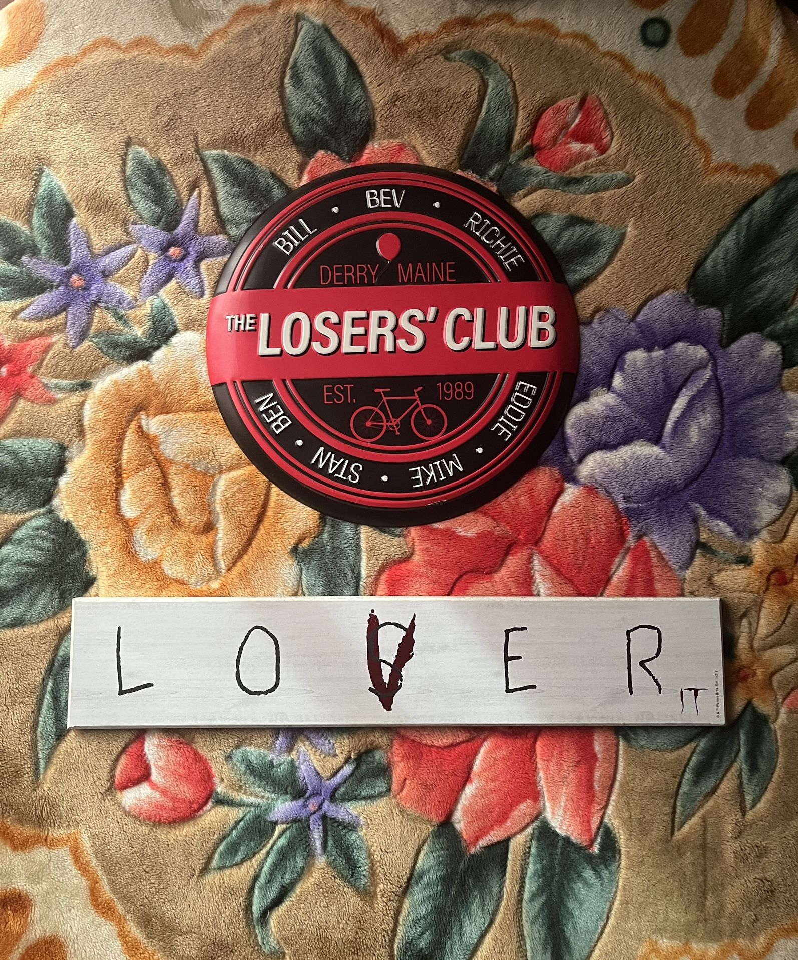 IT Loser X Lover and IT chapter Two The Loser Club Sign