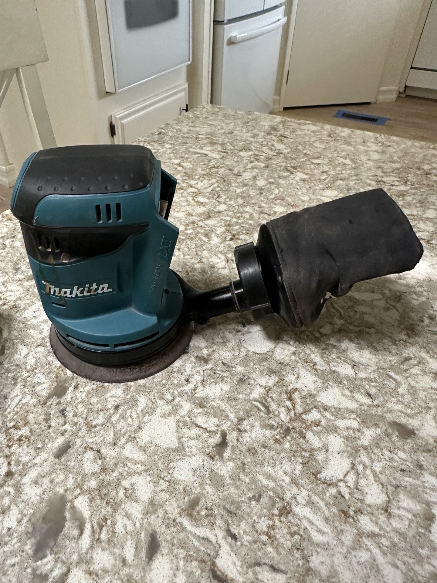 Makita 5” Orbital Sander 