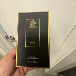 Perfume 24 K Lo Compré en 280