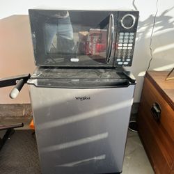 Mini fridge Microwave Combo 